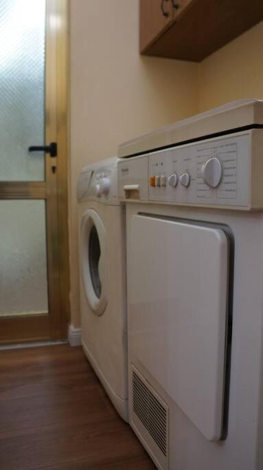 Alle'S M Shyri Studio Apartment Tirana Exteriör bild